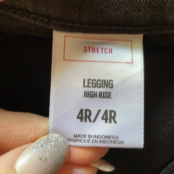 NWT EXPRESS JEANS, SIZE 4R - Picture 12 of 12